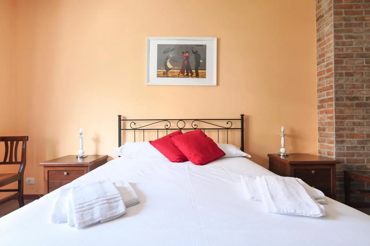 Mila Apartments Brizi Милан 0*,  Италия